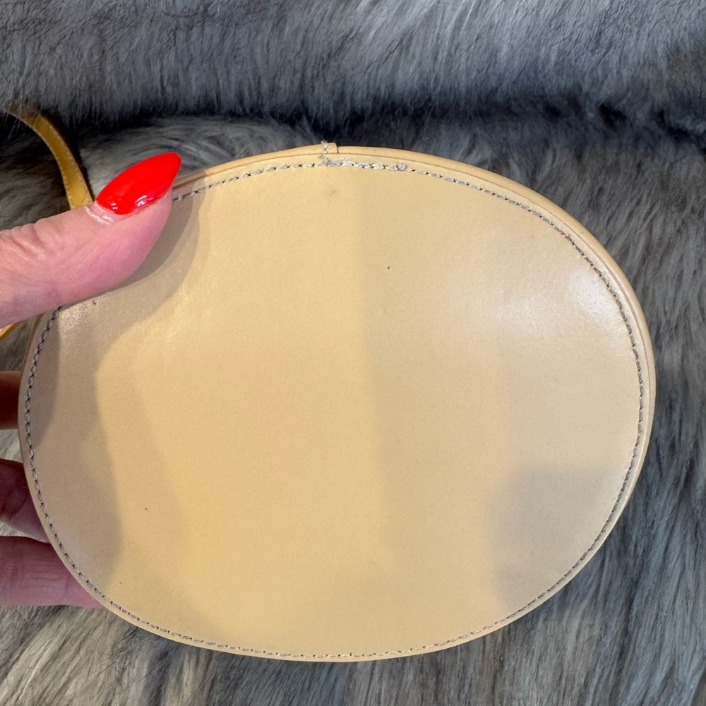 PRICE FIRM Francesco Biasia Chic Cream Leather Shoulder Bag - Picture 7 of 11